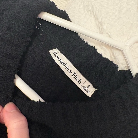 Abercrombie & Fitch Textural Crew Sweater Shell Tank Black Size Small NWT - Picture 5 of 6